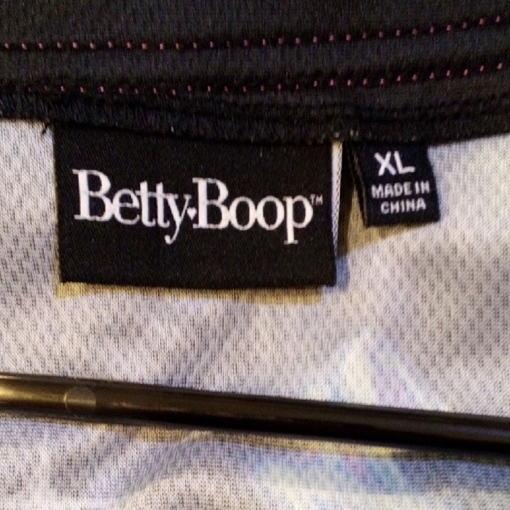 Betty Boop Black and Pink Kids Jersey - Picture 5 of 5